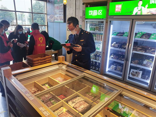 甌江口市監(jiān)分局持續(xù)作戰(zhàn) 全面摸排進(jìn)口冷鏈?zhǔn)称方?jīng)營情況